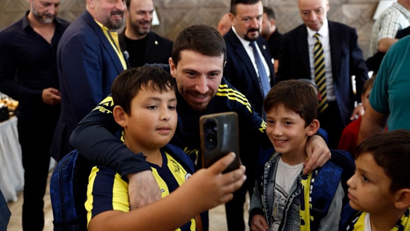 Fenerbahçe'nin 'Her Deplasman Bir Okul' projesi başladı