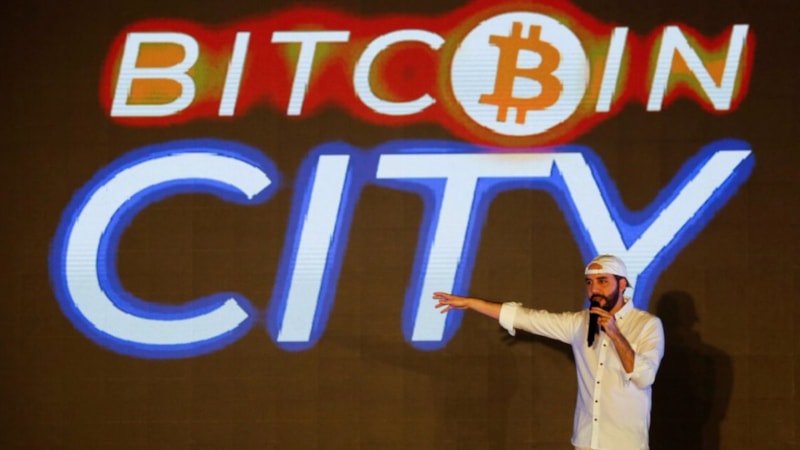 El Salvador Devlet Başkanı Nayib Bukele'nin Bitcoin sevinci