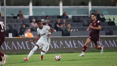 Hatayspor taraftarından takıma protesto: Binlerce kilometre yol gelip ilk yarıda stattan çıktılar