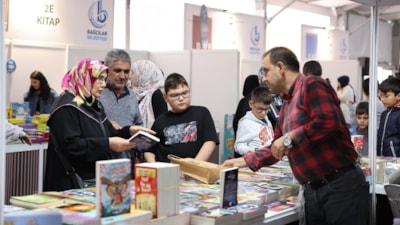 4. Bağcılar Kitap Fuarı'na yoğun ilgi: Kendi rekorunu tazeledi