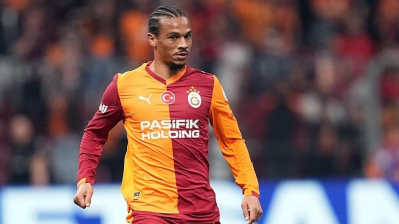 Leroy Sane, Galatasaray'a hakaret eden Alman taraftarlarla tartıştı