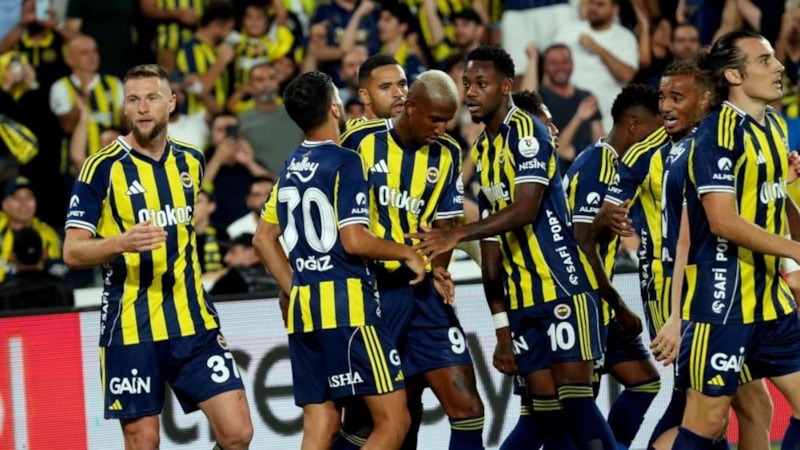 Fenerbahçe dişli rakiplere karşı zorlanmaya devam ediyor