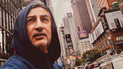 Şarkıcı Çelik kuaförde! Saçlarını boyattı