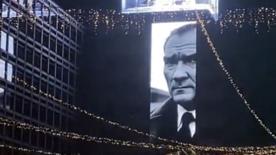 Ankara susuzlukla mücadele ediyor: Led ekranlara Atatürk portresi yansıtıldı