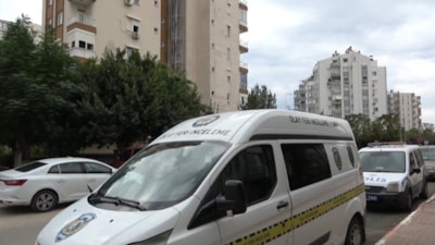 Antalya'da annesiyle birlikte yaşayan adam evde ölü bulundu