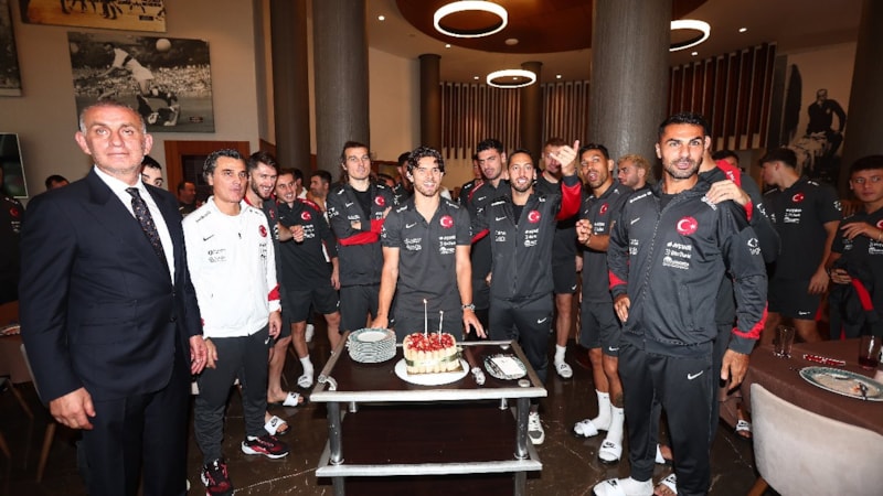 Ferdi Kadıoğlu'nun doğum günü kutlandı