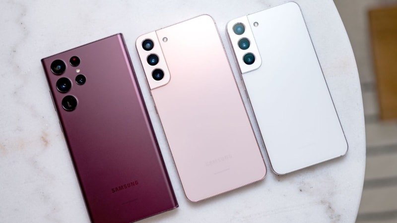 Samsung Galaxy S22 serisi, son büyük güncellemesini aldı