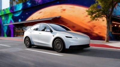 Uygun fiyatlı Tesla Model Y ve Model 3 tanıtıldı