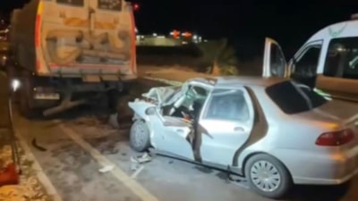 Aydın'da temizlik kamyonuna çarpan otomobilin sürücüsü öldü