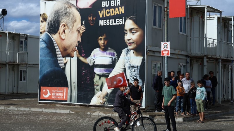 Suriyelilerin ülkelerine geri dönüşü sürüyor