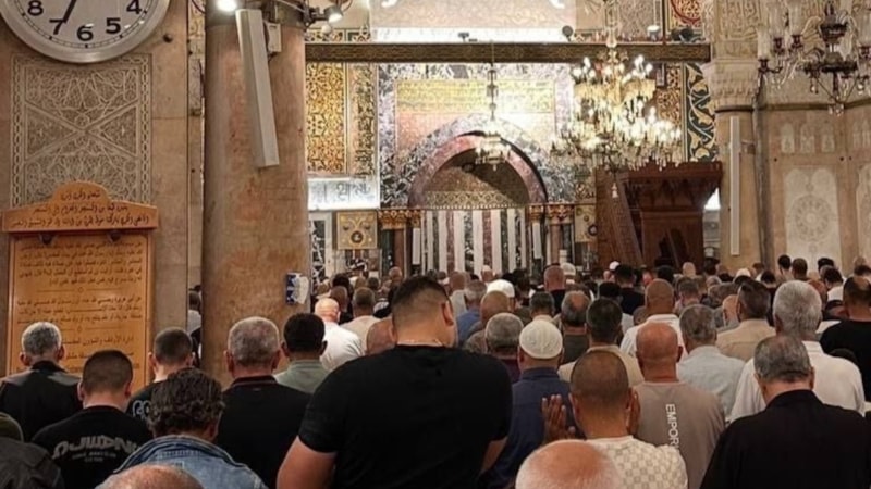 Gazze'nin zaferi: Mescid-i Aksa'da sabah namazı kılındı