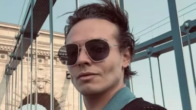 Eski sevgilisini unuttu! Murat Ceylan ve Sude Zülal Güler'den sarmaş dolaş poz