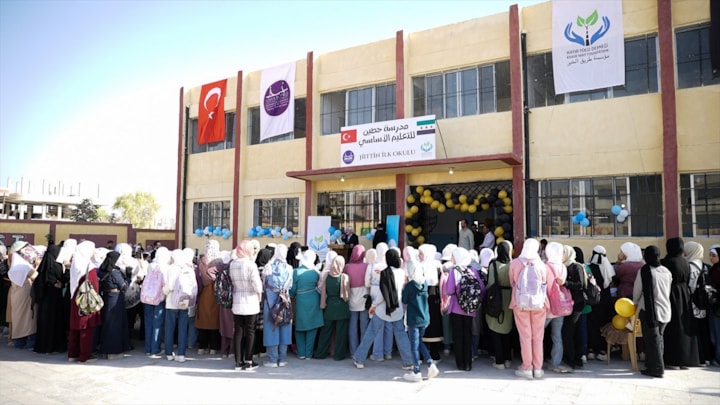 Suriye’de işkence merkezi eğitime kazandırıldı