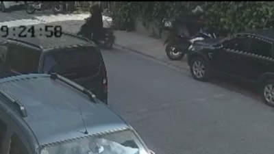 İstanbul'da güvenlik kameralarından kaçamayan motosiklet hırsızları tutuklandı