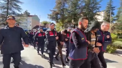 Denizli'de gündüz çoban, gece hırsız olan 'Kaçarlar' şebekesi jandarmadan kaçamadı