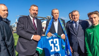 Cumhurbaşkanı Erdoğan, Rizespor'u ziyaret etti