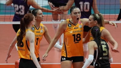 VakıfBank, Zeren Spor karşısında kazandı