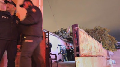 Denizli'de düğün hazırlığı yapılan evin tavanı çöktü: 6 yaralı