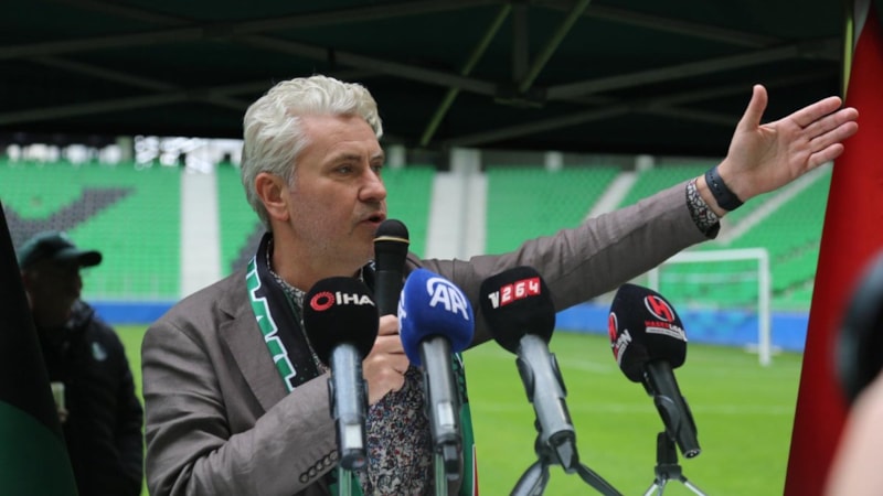 Sakaryaspor'da Muhammet Kıratlı ile yola devam kararı alındı