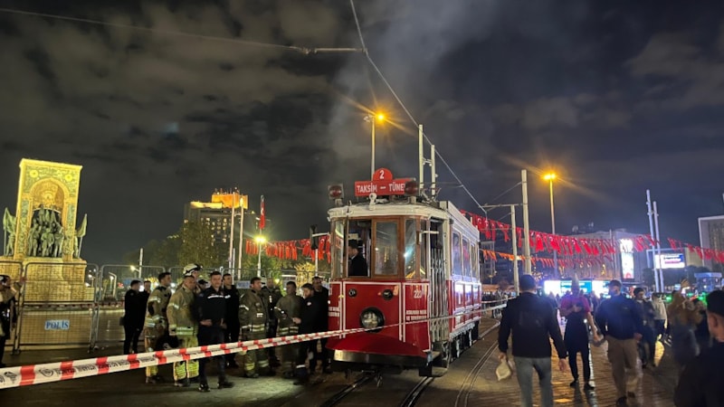 İstanbul'da tramvayda çıkan yangın söndürüldü