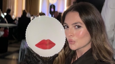 Oyuncu Melis Sezen Bükreş'te! Yine dikkatleri üzerine çekti