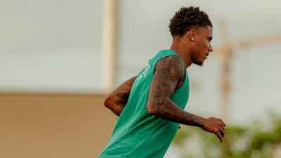 Ismail Jakobs, Senegal Milli Takımı'na katıldı