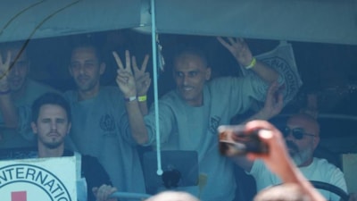 Batı Şeria'ya getirilen Filistinli esirler coşkuyla karşılandı