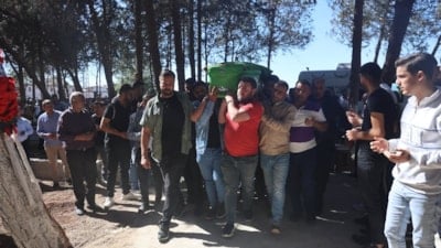 Hatay'da sevdiklerinin doğum gününü kutlamak için beklediği genç kazada can verdi