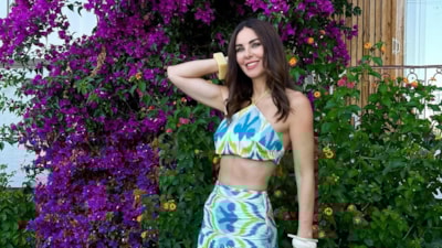 Defne Samyeli'nin mini elbiseli kombini gündem oldu! Kızlarından veto yedi