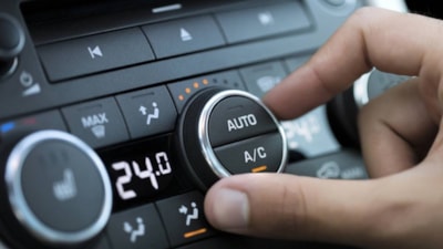 Kış aylarında arabanın klimasını açmak motoru koruyor: İşte nedeni
