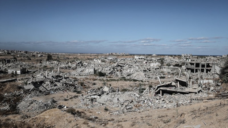 Gazze'de ateşkes sonrası yıkım görüntülendi