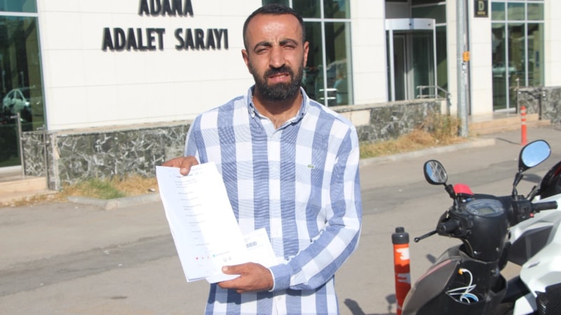 Adana'da çocuğunu görmek isteyen babaya darp