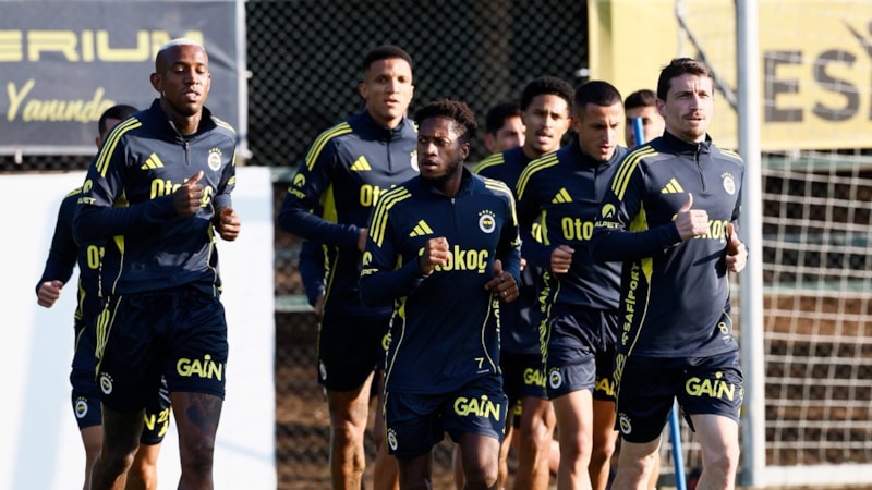 Fenerbahçe'de Fatih Karagümrük mesaisi devam ediyor