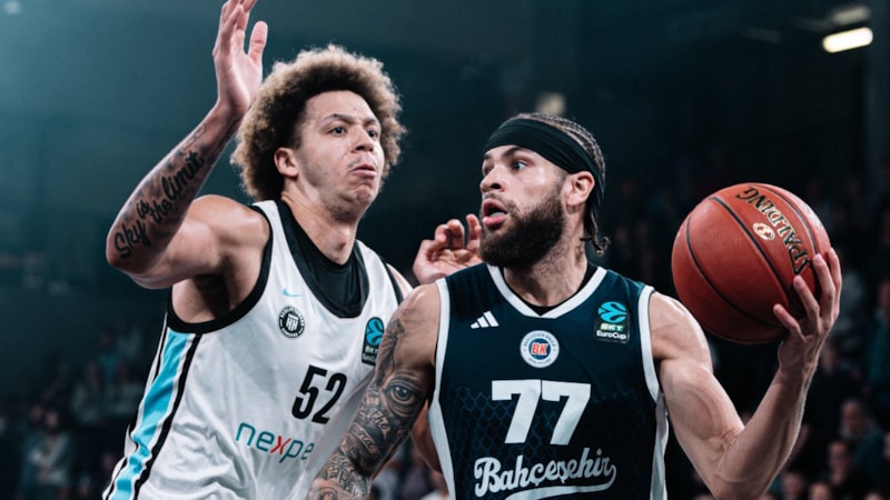 Bahçeşehir Koleji, Veolia Towers Hamburg'u yıktı