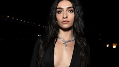 İnci Taneleri'nin yıldızı Hazar Ergüçlü'nün leopar tarzı! Pozuna yorum yağdı