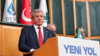 Özgür Özel'in açıklamalarına Ahmet Davutoğlu'ndan yanıt: Kimse ucuz kahramanlığa kalkmasın