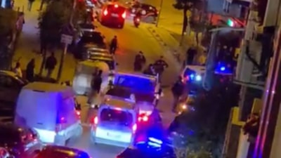 İstanbul'da havaya silahla ateş açan 2 şüpheli yakalandı