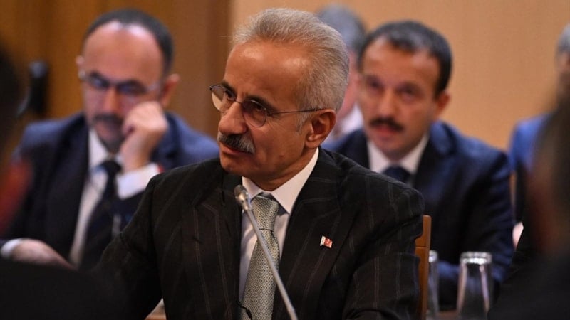 Abdulkadir Uraloğlu: Ulaştırma ağları halklar arasında iş birliğinin altyapısını kuruyor