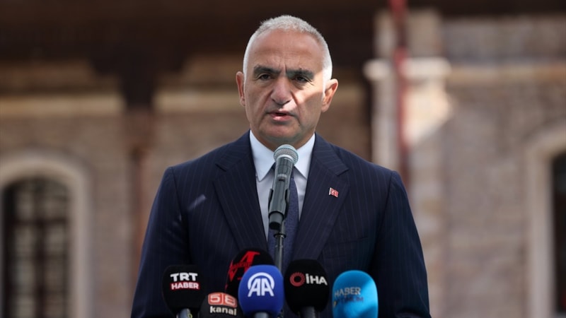 Mehmet Nuri Ersoy: Hedefimiz gençlerin kültürel ve sanatsal faaliyetlere ulaşması