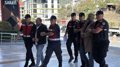 Antalya'da sahte pasaportla 24 milyon TL'lik arsa vurgunu: 6 gözaltı