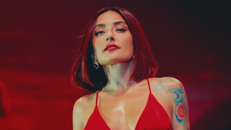 Tek celsede bitti! Şarkıcı Melek Mosso oyuncu ve model Serkan Sağdıç'tan boşandı