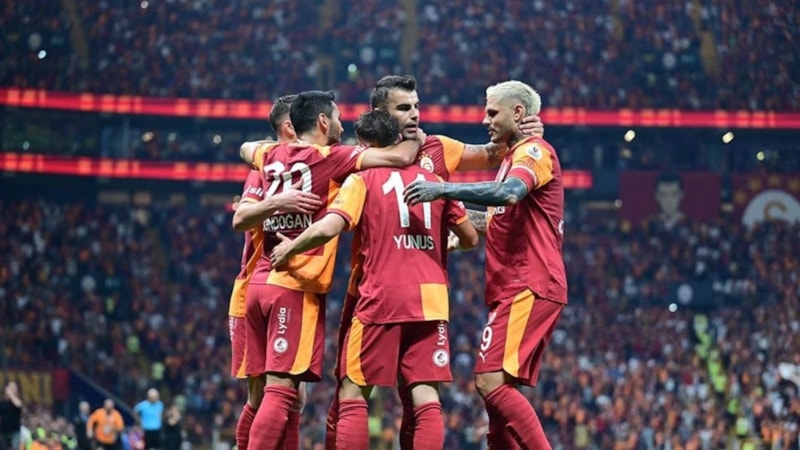 Başakşehir - Galatasaray: Muhtemel 11'ler