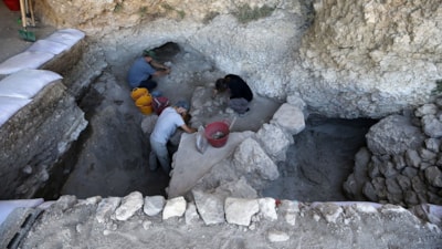 Bitlis'teki Delikli Mağara’da 8 bin yıllık yaşam izleri ortaya çıkarıldı
