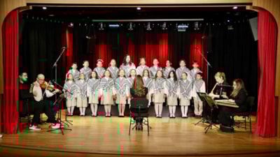 İstanbul'da Türk Müziği İlkokulu'nda çocuklar Gazze yararına konser düzenledi