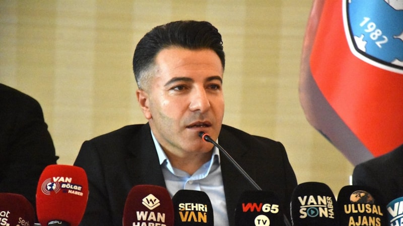 Vanspor yönetiminin hedefi takımı ileriye taşımak