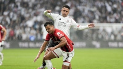 Cengiz Ünder, Beşiktaş'ta ilk kez 11'de