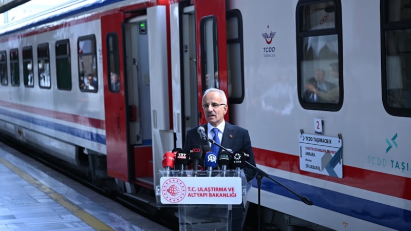 Abdulkadir Uraloğlu: 30 bin öğrencimize hemzemin geçitlerde uyulması gereken kuralları gösterdik