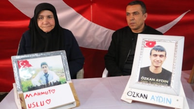 Numan Kurtulmuş'un Diyarbakır ziyaretine, evlat nöbetindeki ailelerden destek