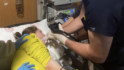 Ağrı’da yuttuğu ceviz yemek borusundan çıkarıldı