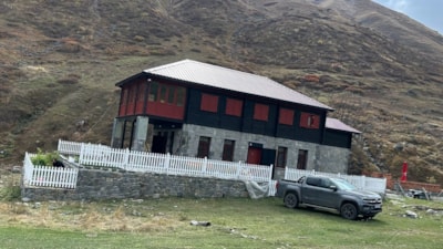 Rize'de evine hırsız dadandı sandı: Kapıyı zorlayanın ayı olduğu ortaya çıktı